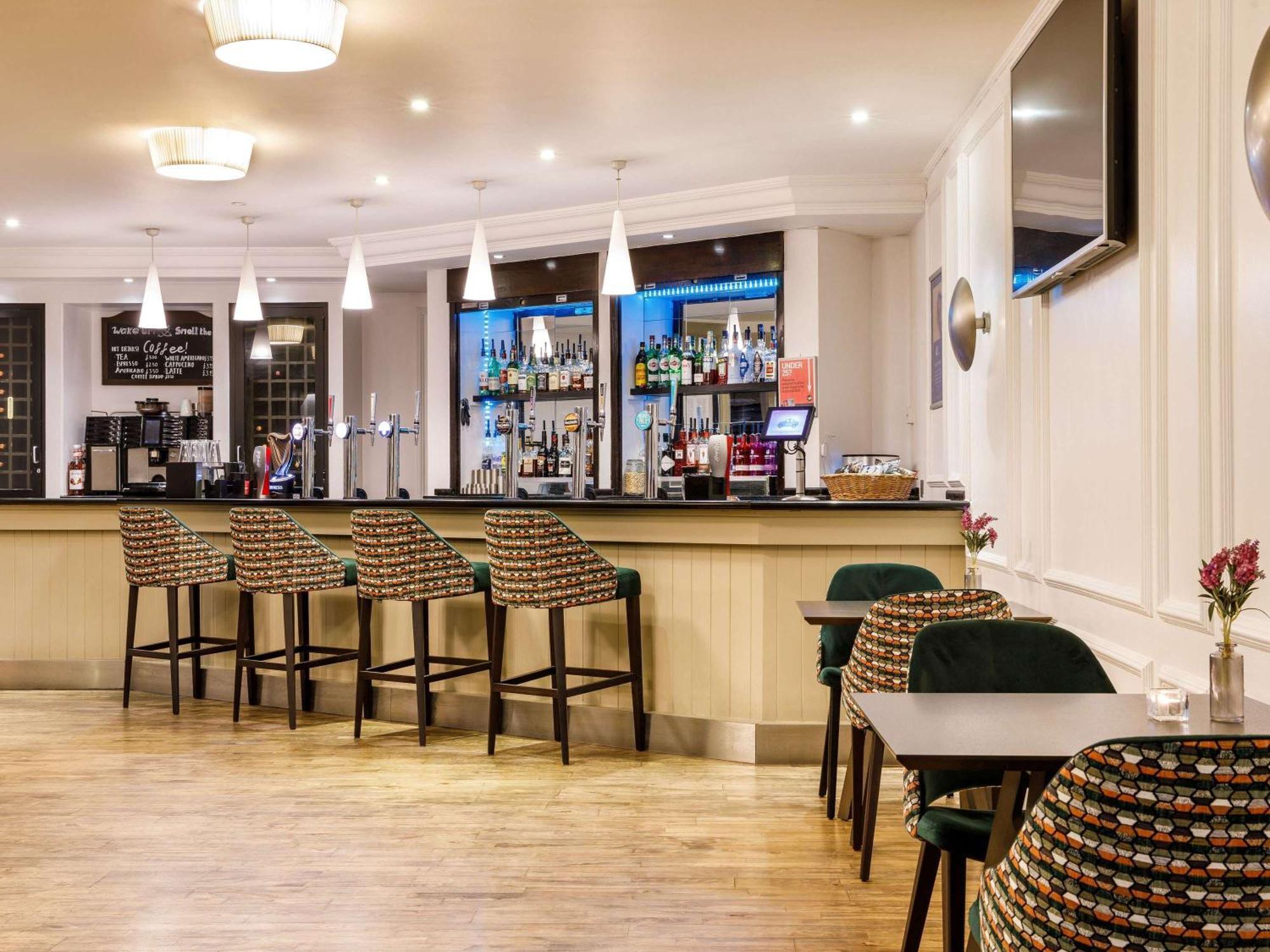 Mercure Telford Centre Hotel Extérieur photo