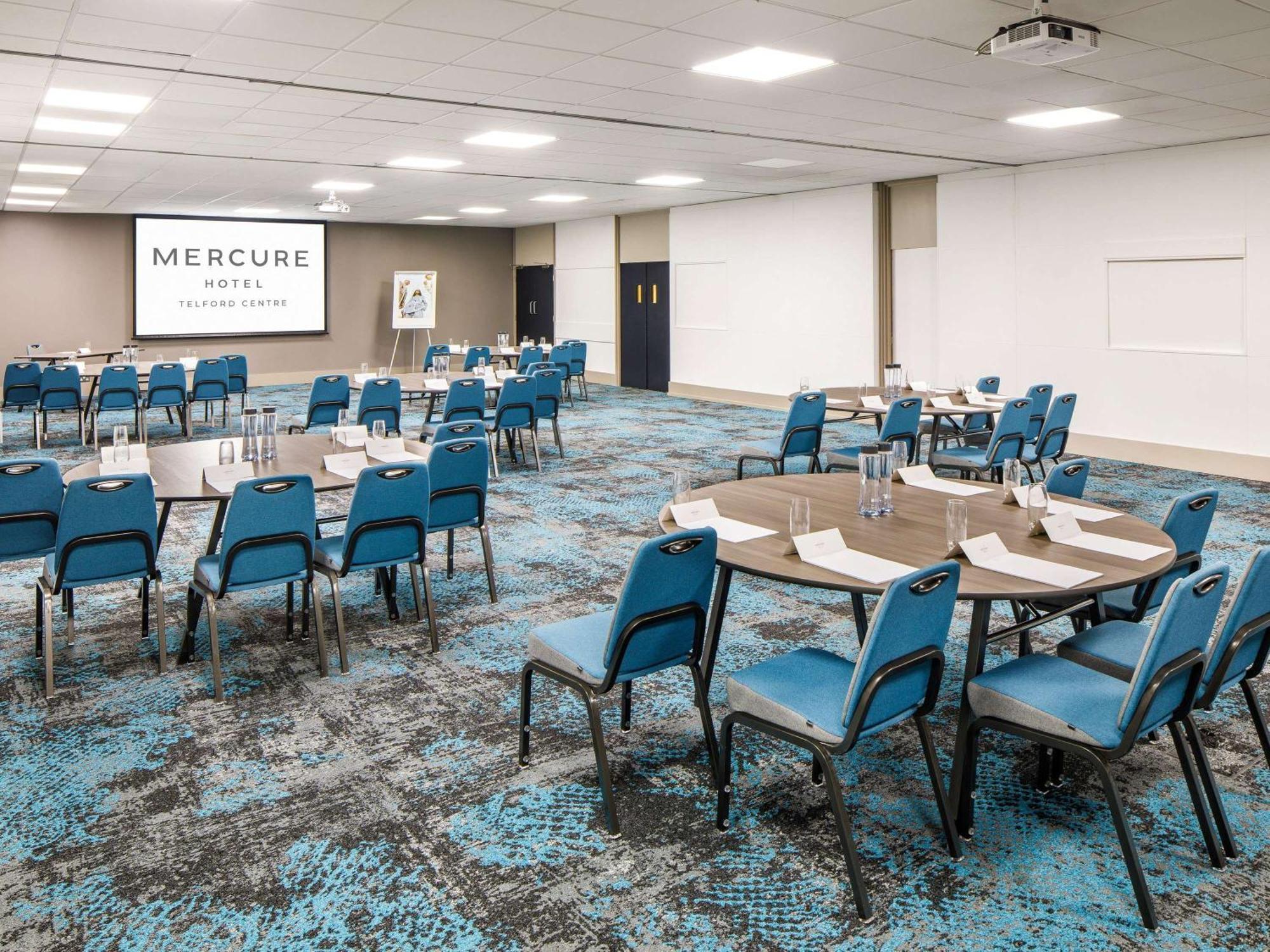 Mercure Telford Centre Hotel Extérieur photo