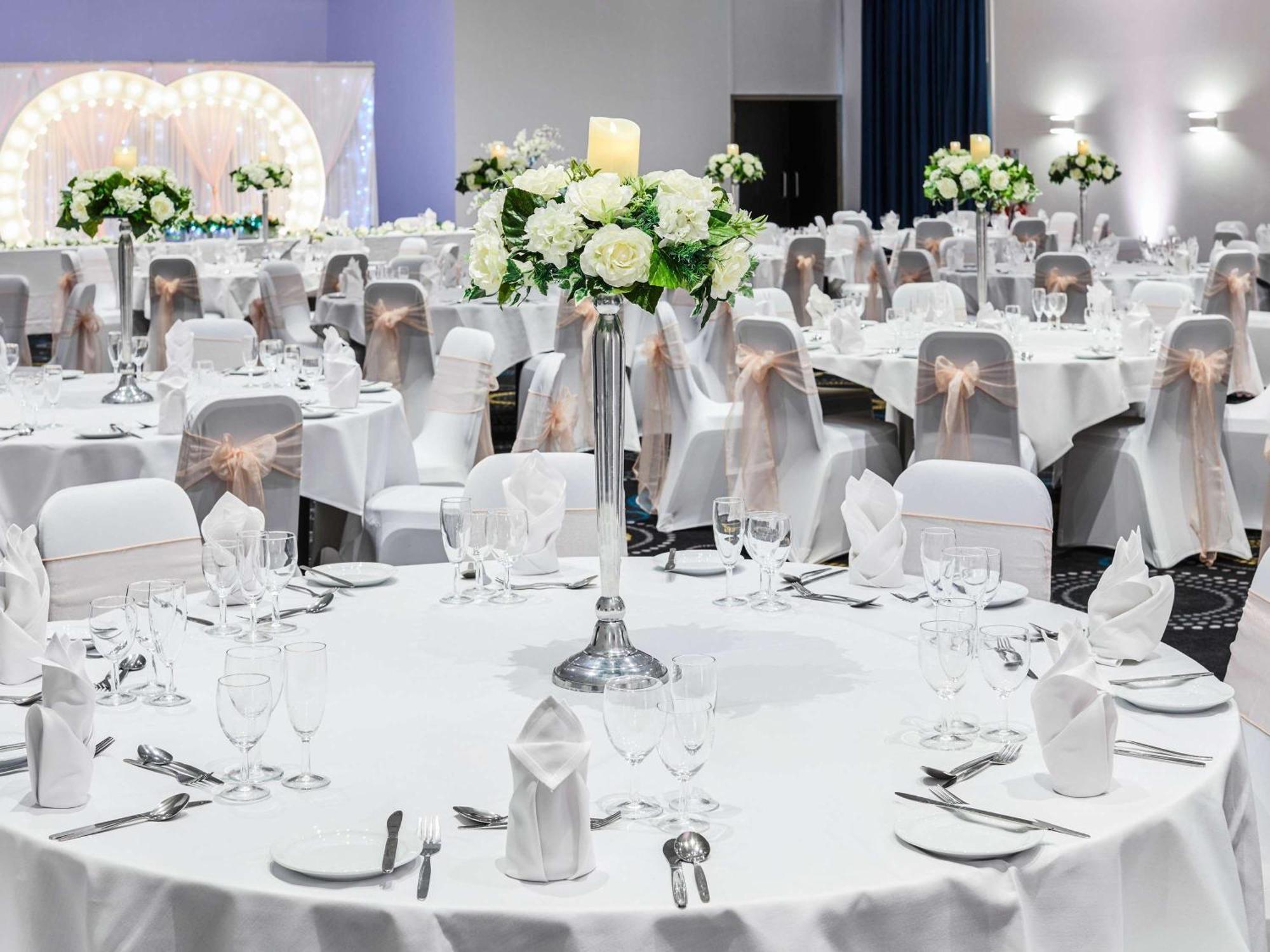 Mercure Telford Centre Hotel Extérieur photo