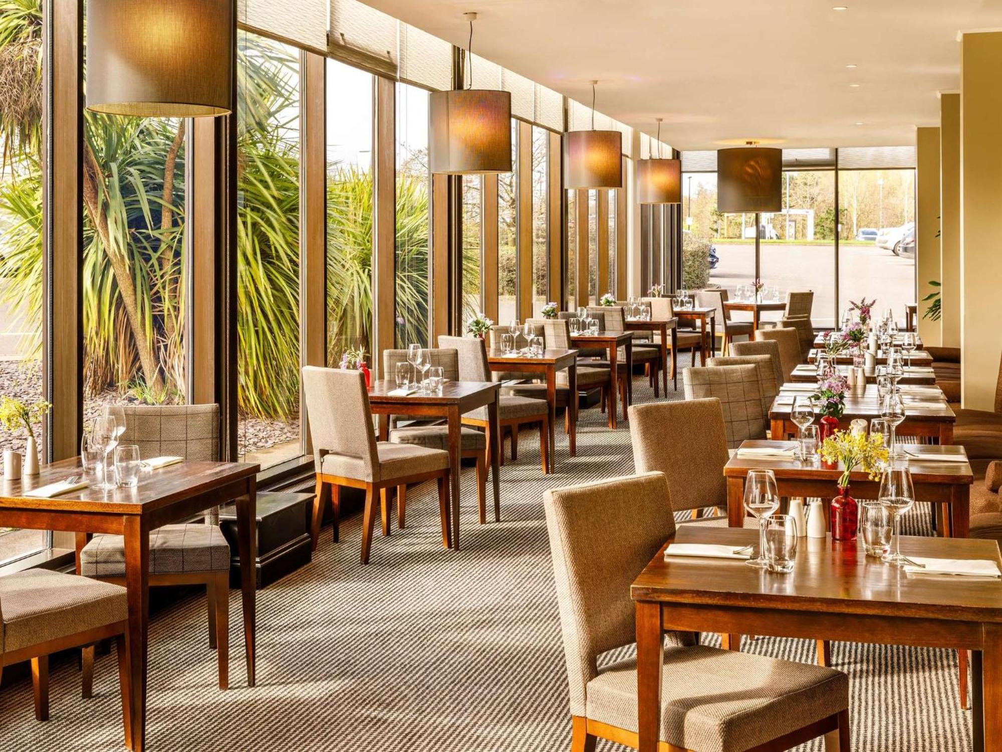 Mercure Telford Centre Hotel Extérieur photo